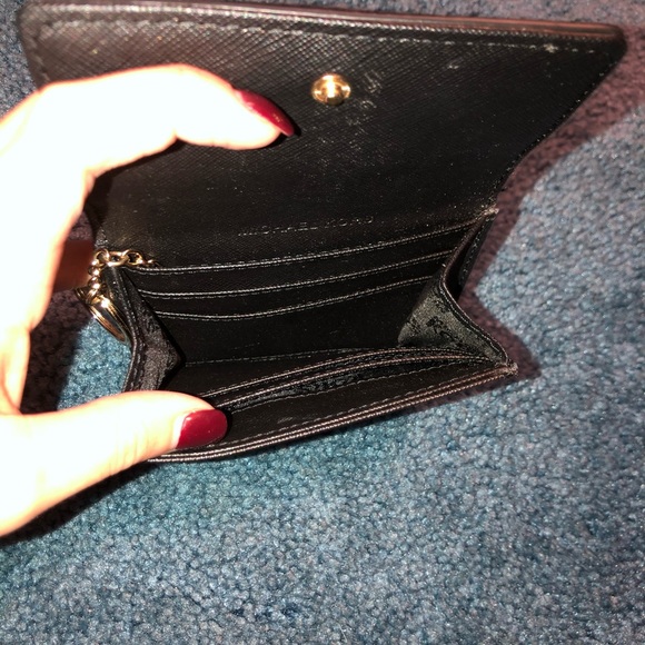 Michael Kors Keychain wallet - Picture 1 of 3